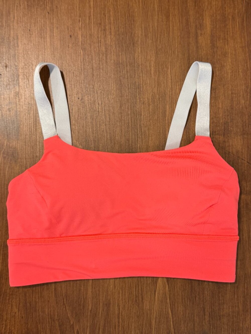 Lululemon Energy Bra Size 6 - Bright Orange with Convertible, Adjustable straps